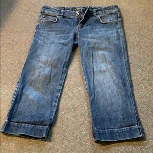 Roxy jean capris size 1